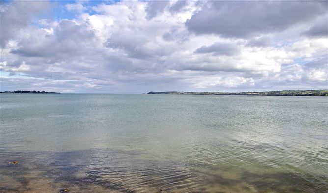 6 Castle Keep, Friar's Walk, Abbeyside, Dungarvan, Co. Waterford