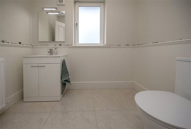 6 Castle Keep, Friar's Walk, Abbeyside, Dungarvan, Co. Waterford