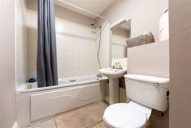 4 Knocklyon Gate, Knocklyon, Dublin 16