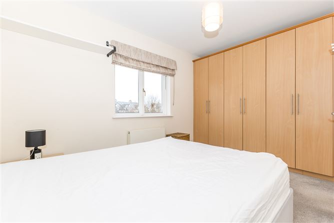 64 The Crescent, Robswall, Malahide, County Dublin