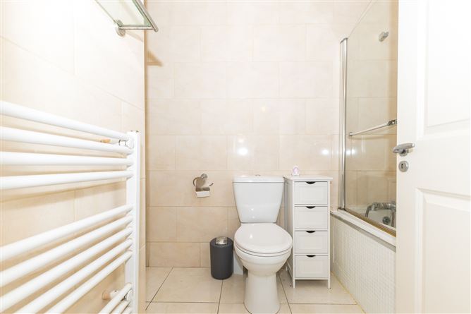 64 The Crescent, Robswall, Malahide, County Dublin