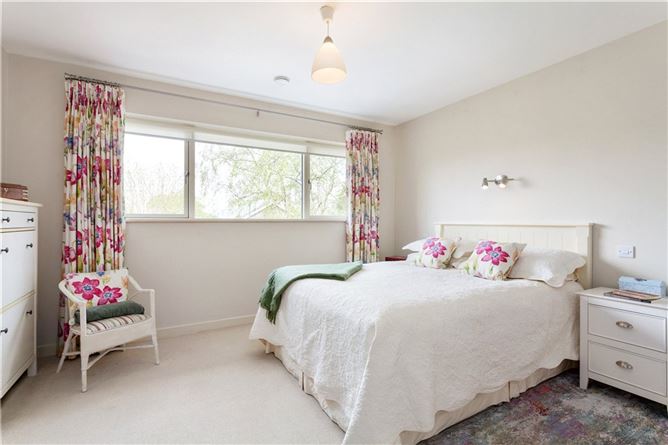2 St Andrews Grove, Malahide, Co. Dublin