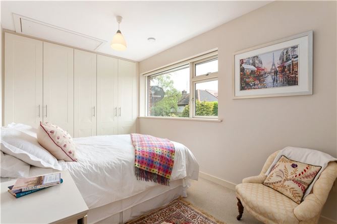 2 St Andrews Grove, Malahide, Co. Dublin