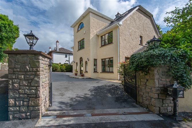Silver Beach House, Barna Road, Galway