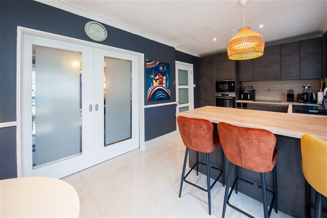 38 Oak Green, Royal Oak, Santry, Dublin 9
