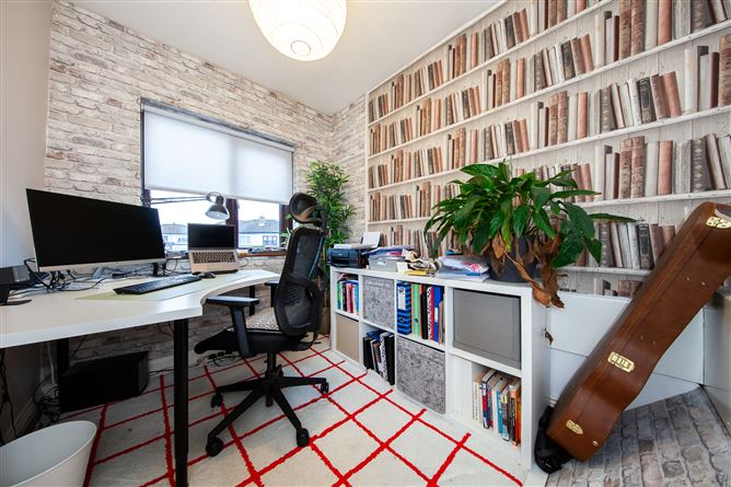 38 Oak Green, Royal Oak, Santry, Dublin 9