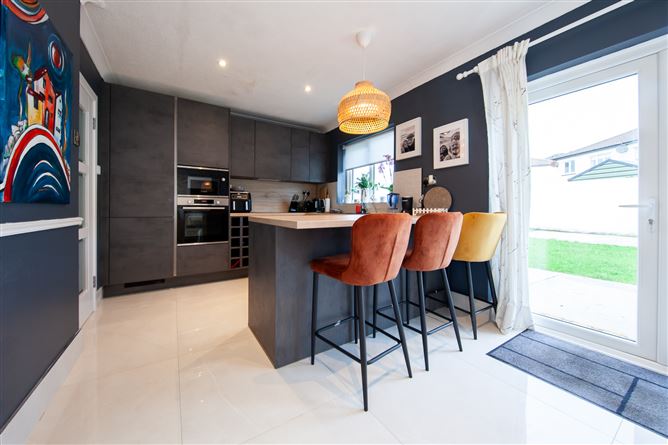38 Oak Green, Royal Oak, Santry, Dublin 9