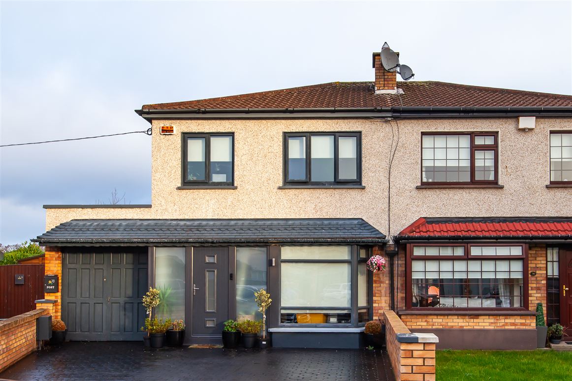 38 Oak Green, Royal Oak, Santry, Dublin 9