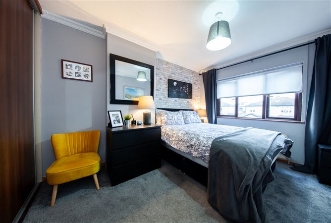 38 Oak Green, Royal Oak, Santry, Dublin 9