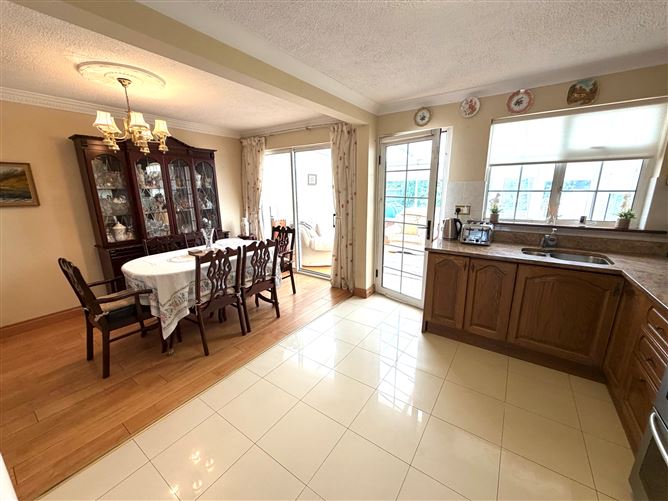 19 Brookville, Finglas, Dublin 11