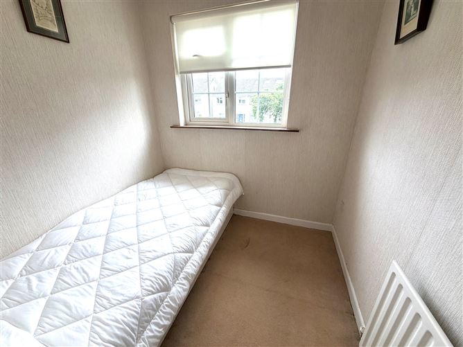 Photo 10 of 18 — 19 Brookville, Finglas, Dublin 11