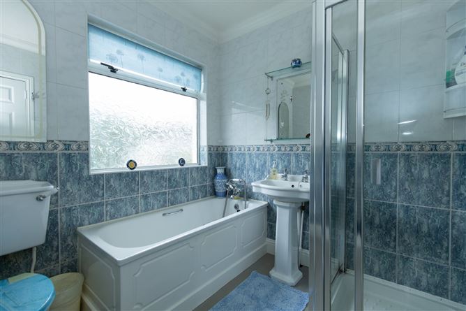 29 Foxes Grove, Shankill, Dublin 18