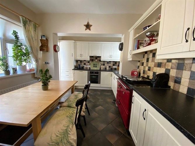4 Latlurcan, Monaghan