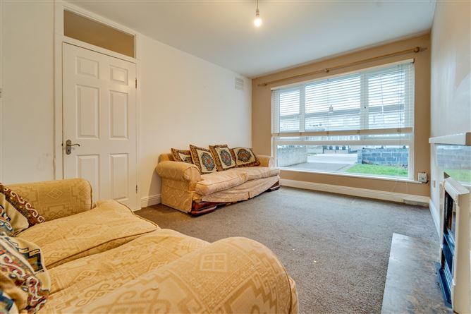 27 Alderwood Lawns, Springfield, Tallaght,   Dublin 24
