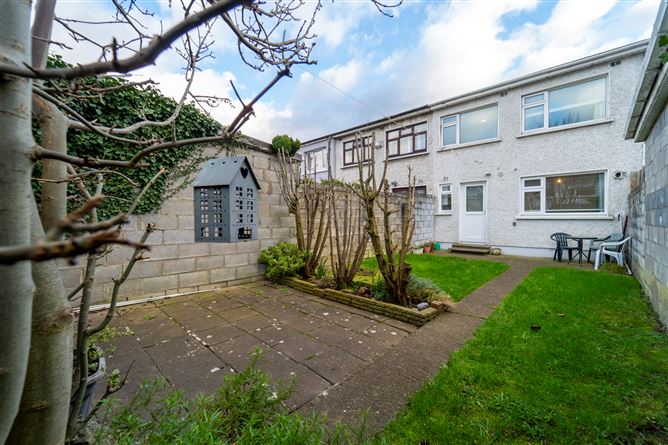 27 Alderwood Lawns, Springfield, Tallaght,   Dublin 24