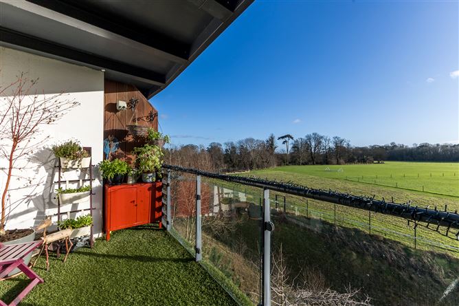 70 The Beeches , Santry, Dublin 9