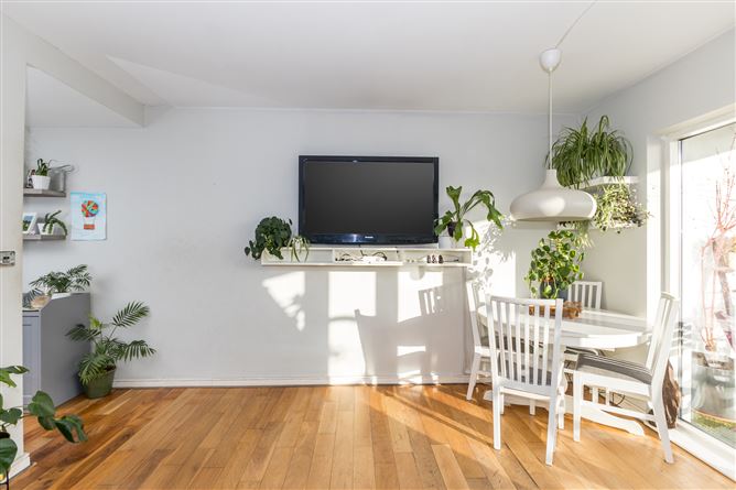 70 The Beeches , Santry, Dublin 9
