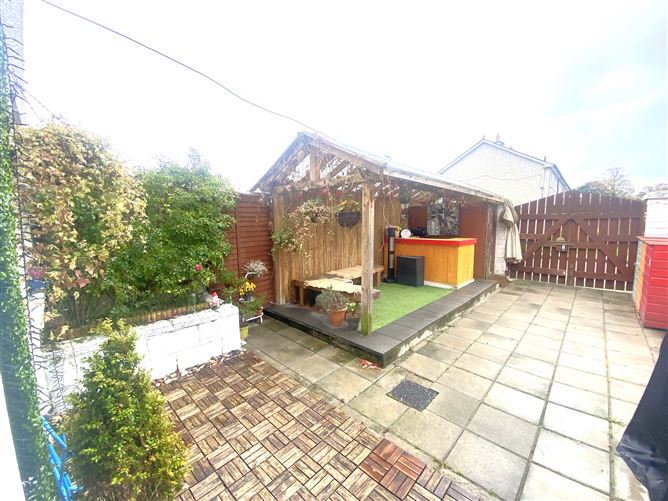 25 Glenavon Park, Ballybrack, County Dublin