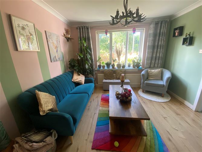 25 Glenavon Park, Ballybrack, County Dublin