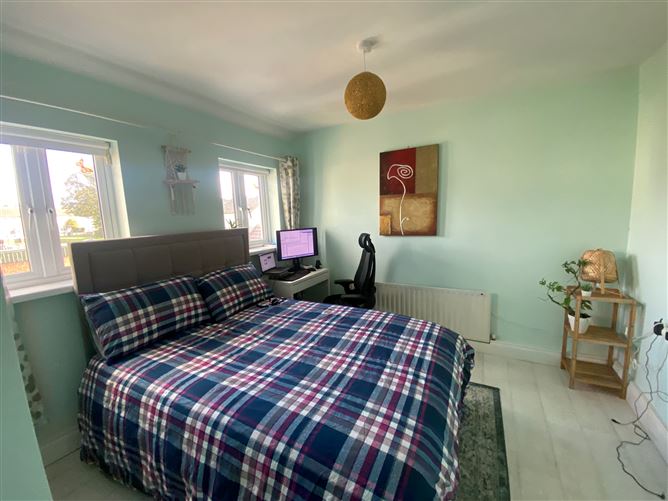25 Glenavon Park, Ballybrack, County Dublin