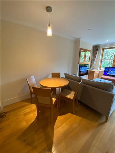 35 Courtyard Lodges, Fota Island Resort, Fota, Cork