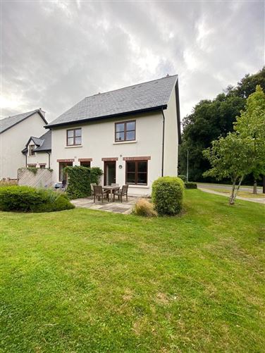 35 Courtyard Lodges, Fota Island Resort, Fota, Cork