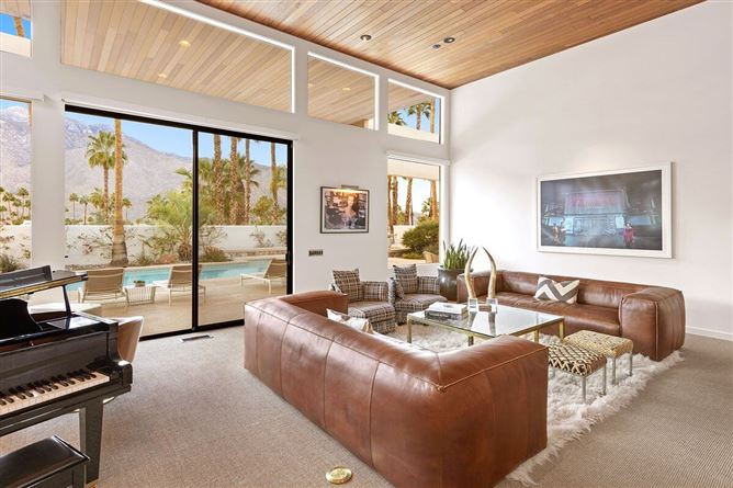 The Ivory Thread,Palm Springs,California,USA