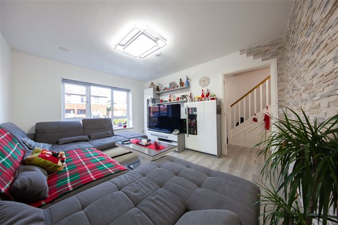 18 Hallwell Grove, Adamstown, Dublin