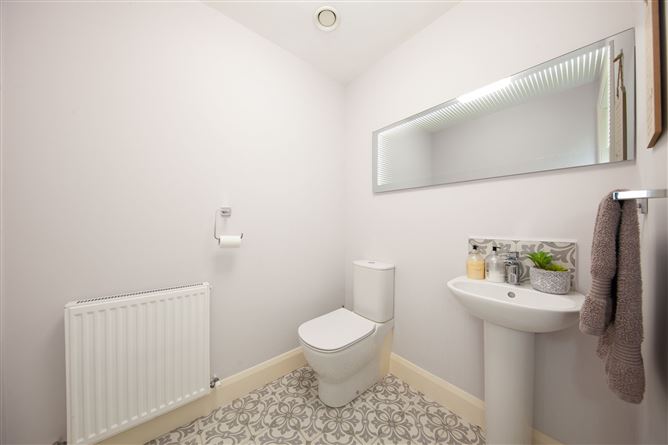 18 Hallwell Grove, Adamstown, Dublin