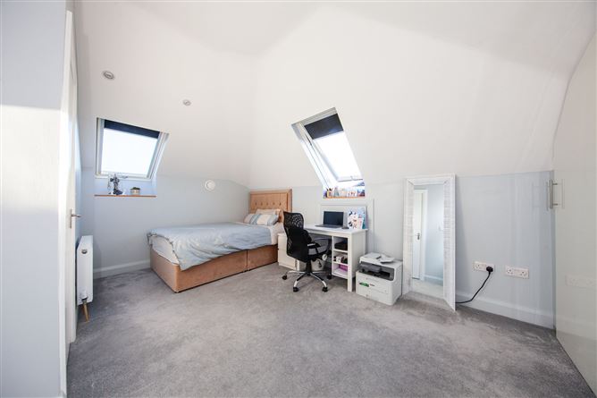 18 Hallwell Grove, Adamstown, Dublin