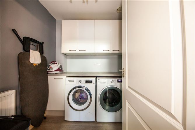 18 Hallwell Grove, Adamstown, Dublin