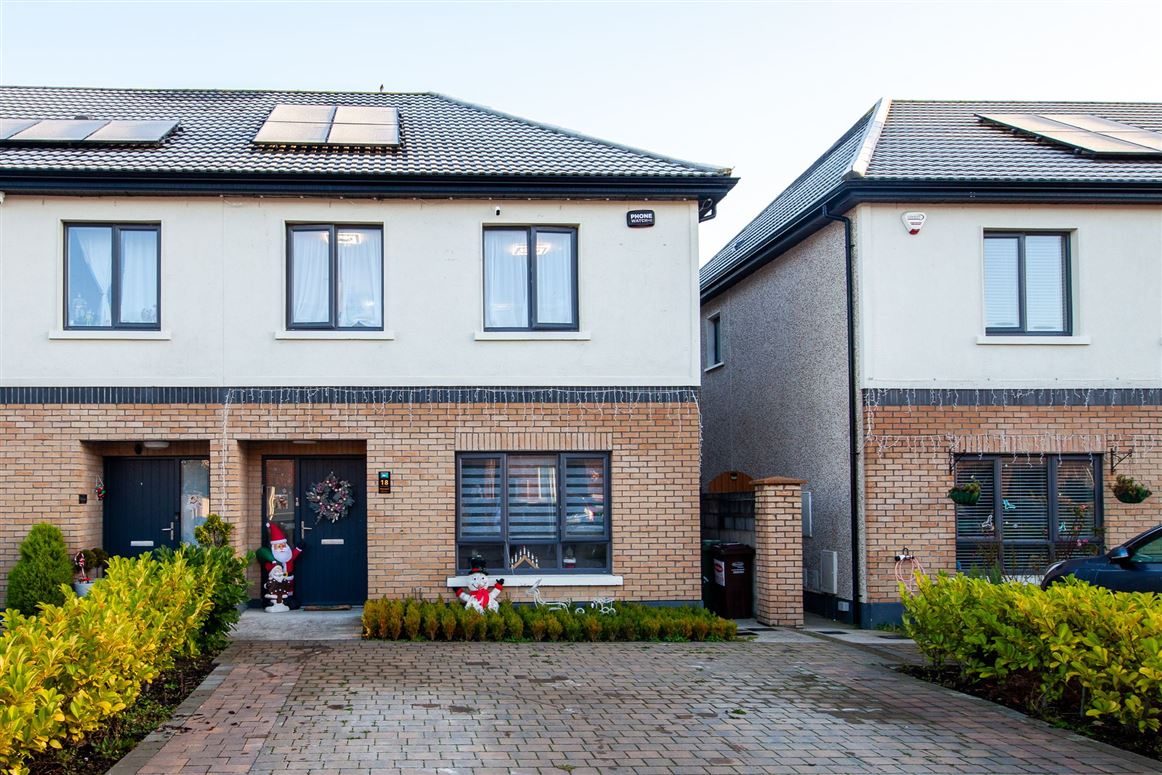18 Hallwell Grove, Adamstown, Dublin