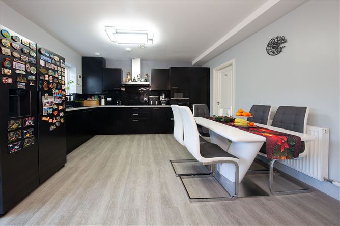 18 Hallwell Grove, Adamstown, Dublin