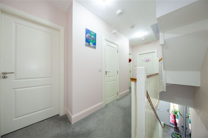 18 Hallwell Grove, Adamstown, Dublin