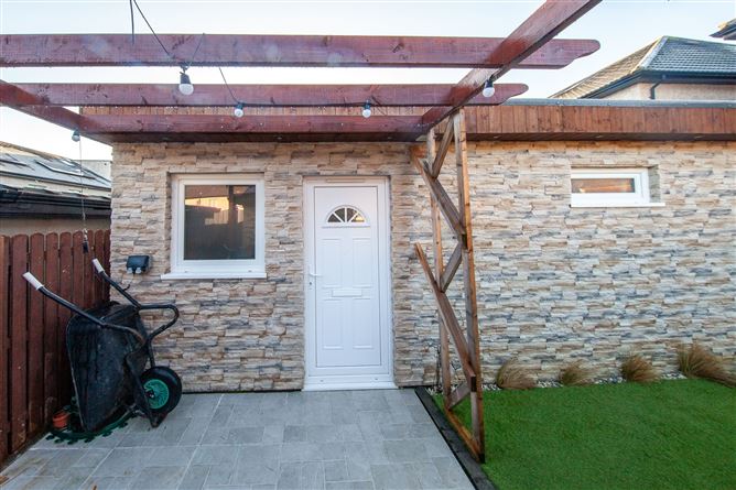 18 Hallwell Grove, Adamstown, Dublin