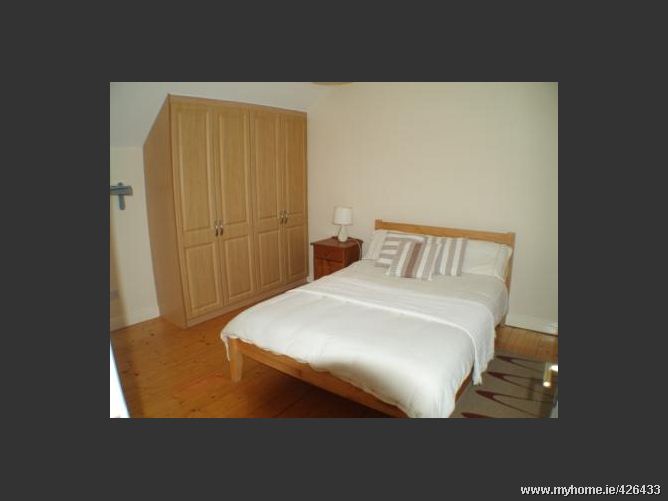 40 Larkfield View, Lucan, Co. Dublin