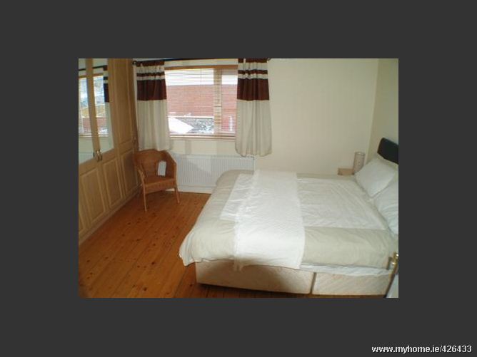 40 Larkfield View, Lucan, Co. Dublin