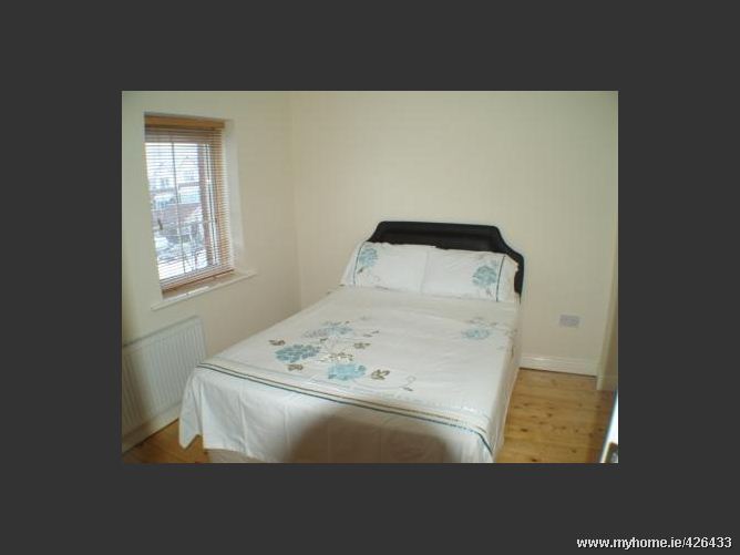 40 Larkfield View, Lucan, Co. Dublin