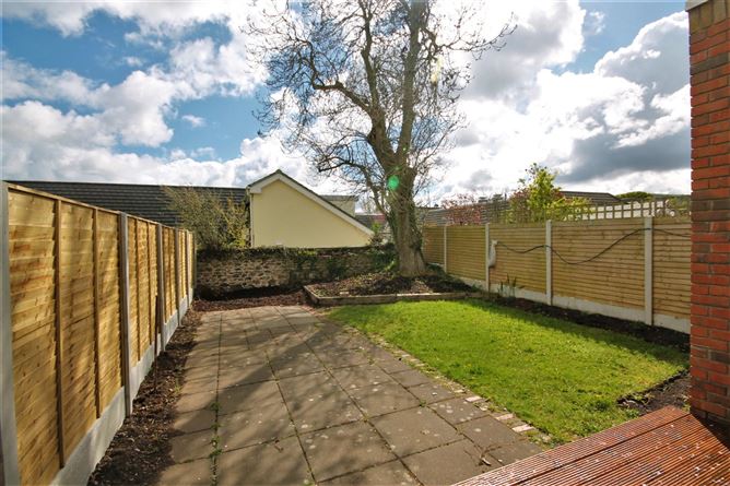13 Ellensborough Drive, Kiltipper Road, Tallaght, D24