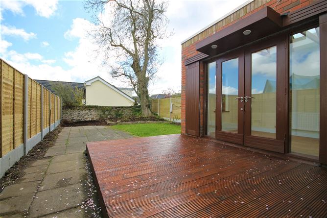 13 Ellensborough Drive, Kiltipper Road, Tallaght, D24