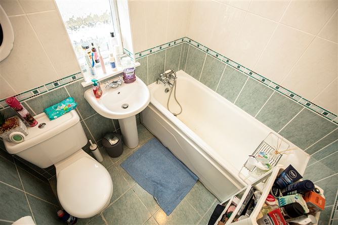55, Shanowen Grove, Santry, Dublin 9