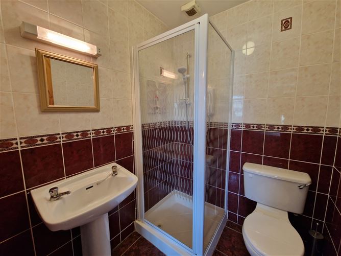 39 Lavey Manor, Charlestown, Co. Mayo