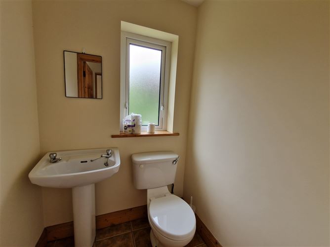 39 Lavey Manor, Charlestown, Co. Mayo