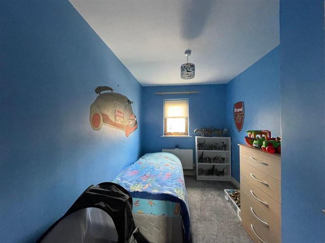 21 Knockroe Park, Castlerea, Roscommon