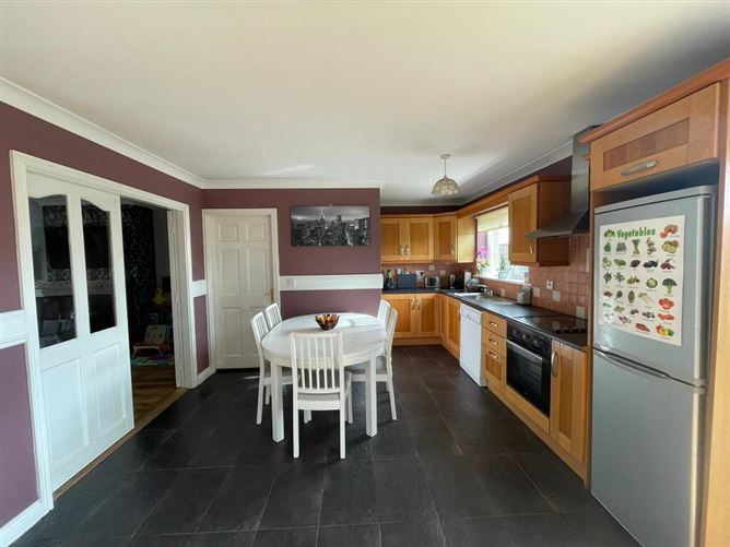 21 Knockroe Park, Castlerea, Roscommon