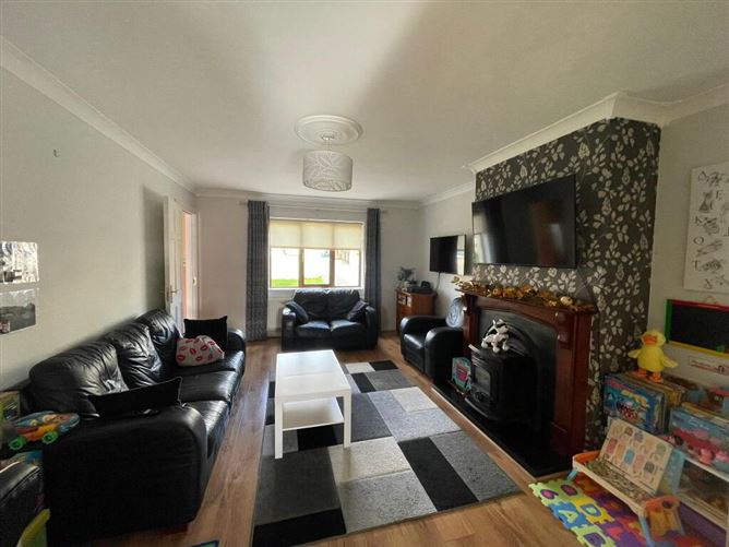21 Knockroe Park, Castlerea, Roscommon