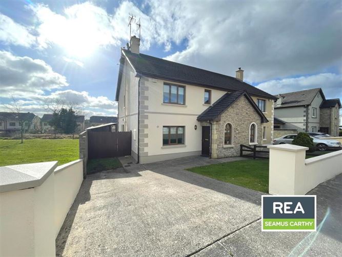 21 Knockroe Park, Castlerea, Roscommon