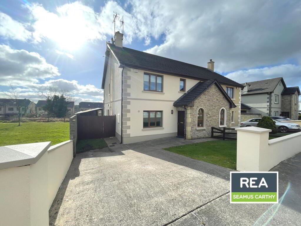 21 Knockroe Park, Castlerea, Roscommon