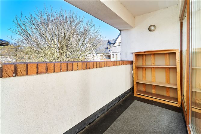2 Chestnut Square, Navan, Meath