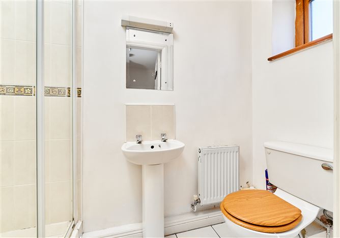 2 Chestnut Square, Navan, Meath
